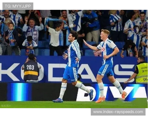 奥维耶多顽强守平,十人应战逼平巴列卡诺 奥维耶多顽强守平,十人应战逼平巴列卡诺